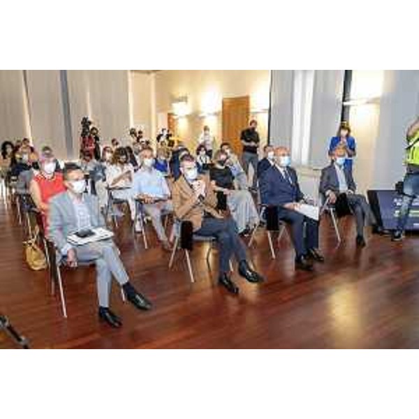 Il pubblico presente alla conferenza stampa di presentazione della 22. edizione di pordenonelegge.it (foto Gigi Cozzarin) - Il pubblico presente alla conferenza stampa di presentazione della 22. edizione di pordenonelegge.it (foto Gigi Cozzarin)