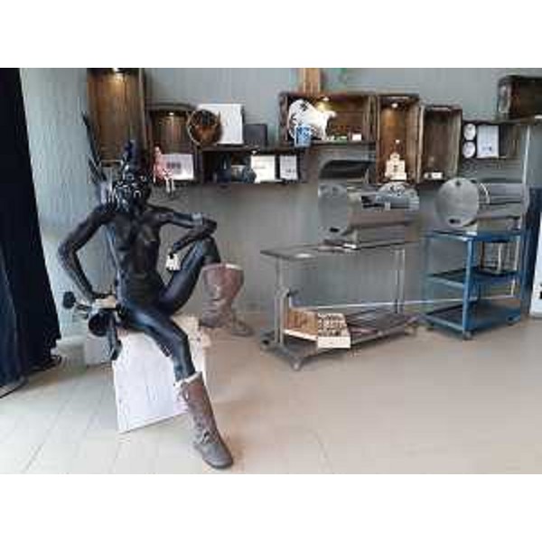 Il Nimm, Centro sperimentale arti e mestieri Carlo Di Giulian di Arba. - Il Nimm, Centro sperimentale arti e mestieri Carlo Di Giulian di Arba.