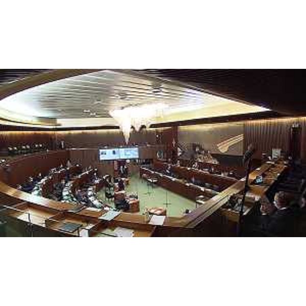 Una seduta del Cosiglio regionale - Una seduta del Cosiglio regionale