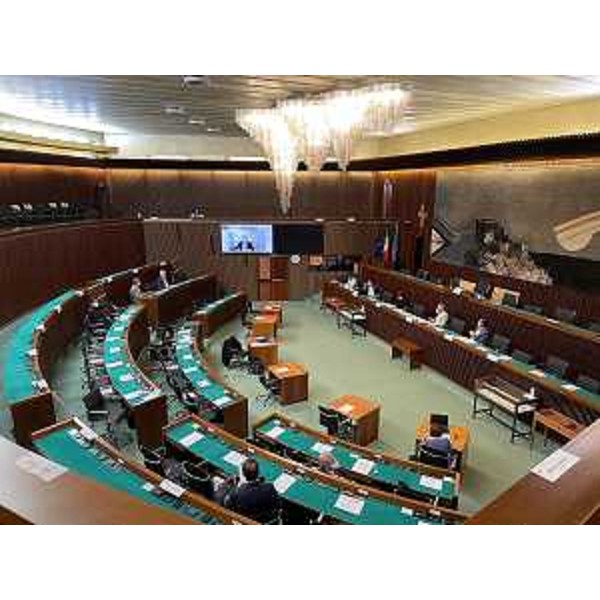 La VI Commissione consiliare permanente riunita oggi in aula - La VI Commissione consiliare permanente riunita oggi in aula