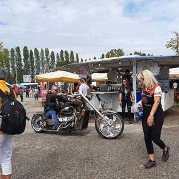 L'inagurazione della 35ma edizione della Biker Fest a Lignano Sabbiadoro - L'inagurazione della 35ma edizione della Biker Fest a Lignano Sabbiadoro