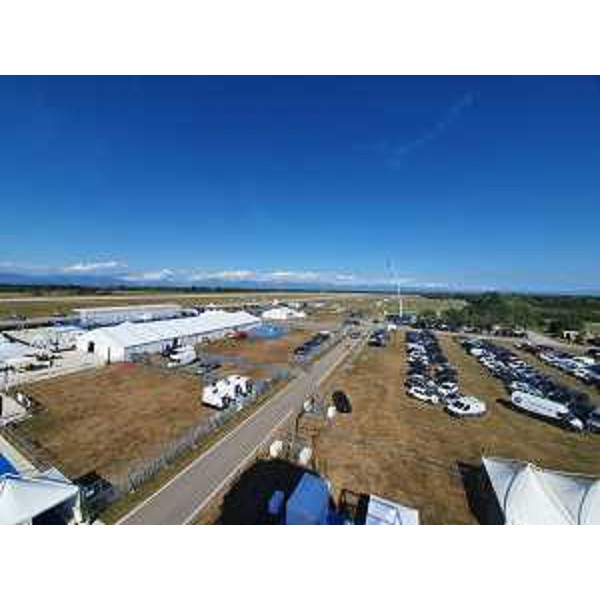 Due giornate di Air Show internazionale per festeggiare i 60 anni della Pan - Due giornate di Air Show internazionale per festeggiare i 60 anni della Pan