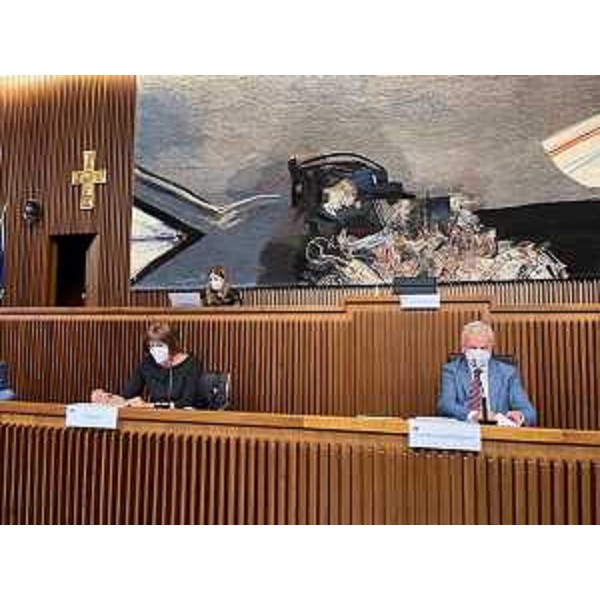 L'assessore Alessia Rosolen e il presidente della VI Commissione, Giuseppe Sibau - L'assessore Alessia Rosolen e il presidente della VI Commissione, Giuseppe Sibau