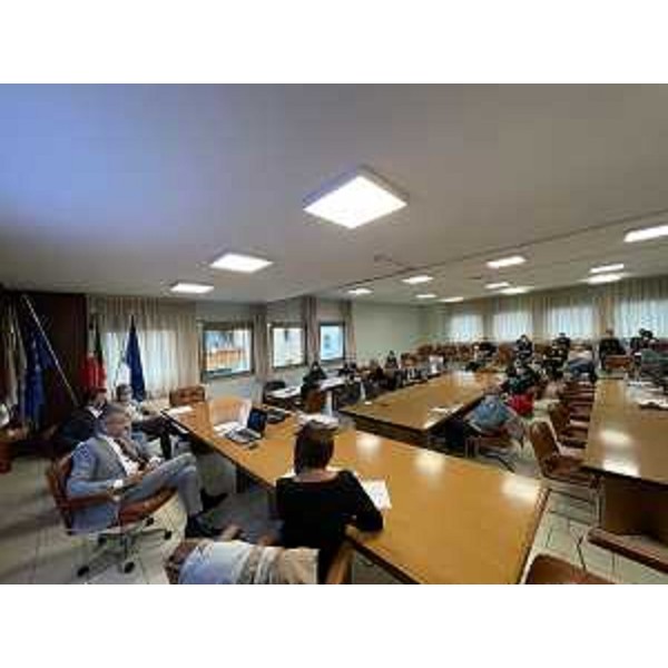 Nelle foto gli assessori all'Istruzione, formazione e lavoro, Alessia Rosolen, e alle Risorse Agroalimentari e forestali e alla montagna, Stefano Zannier, a Pontebba alla prima riunione della Comunità di montagna - Nelle foto gli assessori all'Istruzione, formazione e lavoro, Alessia Rosolen, e alle Risorse Agroalimentari e forestali e alla montagna, Stefano Zannier, a Pontebba alla prima riunione della Comunità di montagna