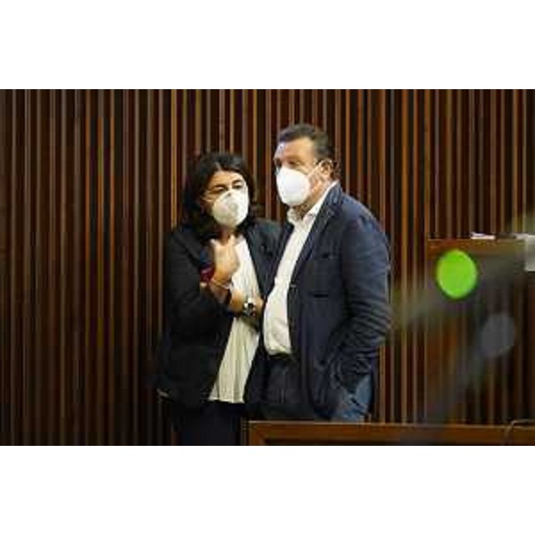 Mariagrazia Santoro con Enzo Marsilio (Pd) - Mariagrazia Santoro con Enzo Marsilio (Pd)