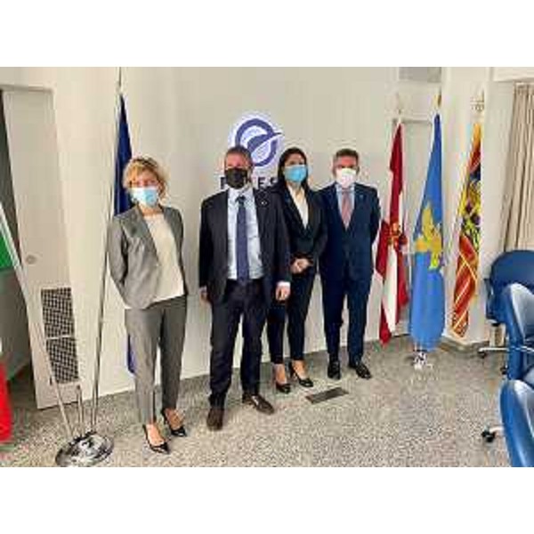 L'assessore alle Finanze Barrbara Zilli con il presidente di Finest Minon, la vice Tombolato e l'assessore al Bilancio e patrimonio e enti locali della Regione Veneto Calzavara. - L'assessore alle Finanze Barrbara Zilli con il presidente di Finest Minon, la vice Tombolato e l'assessore al Bilancio e patrimonio e enti locali della Regione Veneto Calzavara.