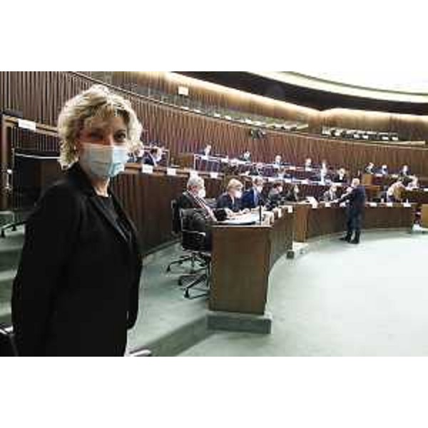 L'assessore regionale alle Finanze Barbara Zilli - L'assessore regionale alle Finanze Barbara Zilli