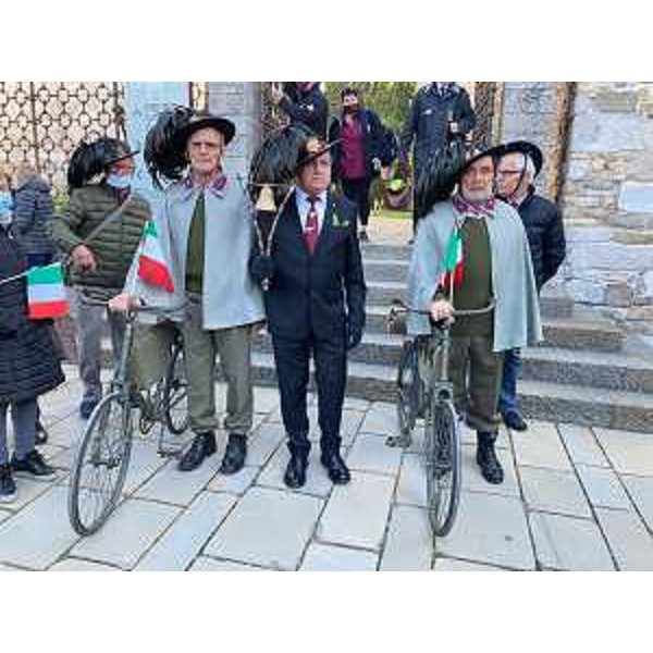 I Bersaglieri partecipanti alla Staffetta cremisi della Pace - Aquileia, 28 ottobre 2021 - I Bersaglieri partecipanti alla Staffetta cremisi della Pace - Aquileia, 28 ottobre 2021