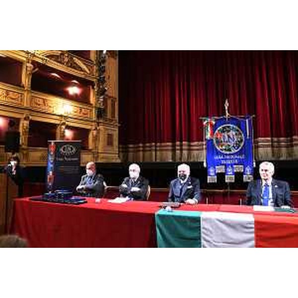 L'assessore regionale a Lavoro, formazione e istruzione Alessia Rosolen in occasione della cerimonia di celebrazione dei 130 anni di fondazione della Lega nazionale. - L'assessore regionale a Lavoro, formazione e istruzione Alessia Rosolen in occasione della cerimonia di celebrazione dei 130 anni di fondazione della Lega nazionale.