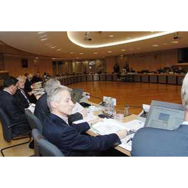 Riccardo Illy (Presidente Regione Friuli Venezia Giulia e Presidente Assemblea delle Regioni d'Europa-ARE) alla riunione del Gruppo di lavoro della Ue per lo snellimento dell'euroburocrazia, a Palazzo Berlaymont (sede dei vertici della Commissione europea). (Bruxelles 17/01/08) 