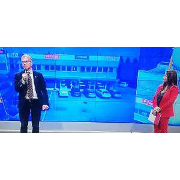 L'intervento di Piero Mauro Zanin a Telefriuli; alla sua destra la direttrice dell'emittente, Alessandra Salvatori - L'intervento di Piero Mauro Zanin a Telefriuli; alla sua destra la direttrice dell'emittente, Alessandra Salvatori