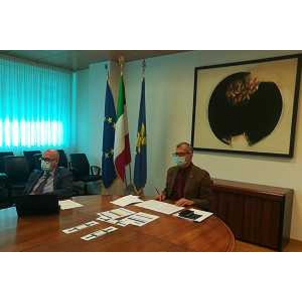 Il presidente Zanin con l'assessore regionale Sebastiano Callari (a sinistra) nella sede della Regione di via Sabbadini a Udine - Il presidente Zanin con l'assessore regionale Sebastiano Callari (a sinistra) nella sede della Regione di via Sabbadini a Udine