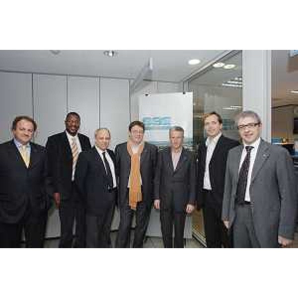 Riccardo Illy (Presidente Friuli Venezia Giulia) nel corso dell'incontro alla SBE-Società Bulloneria Europea di Monfalcone. (Monfalcone 24/01/08)