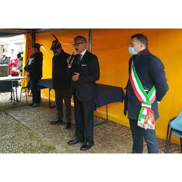 L'intervento di Piero Mauro Zanin a Gonars; al suo fianco il sindaco Ivan Diego Boemo - L'intervento di Piero Mauro Zanin a Gonars; al suo fianco il sindaco Ivan Diego Boemo