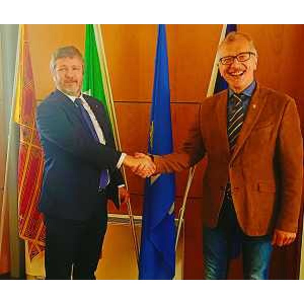 Un'altra immagine dell'incontro, che si è svolto nella sede di Finest a Pordenone - Un'altra immagine dell'incontro, che si è svolto nella sede di Finest a Pordenone