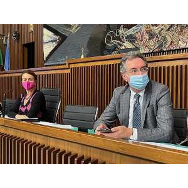 Mara Piccin (FI), presidente della IV Commissione, insieme all'assessore regionale Graziano Pizzimenti - Mara Piccin (FI), presidente della IV Commissione, insieme all'assessore regionale Graziano Pizzimenti