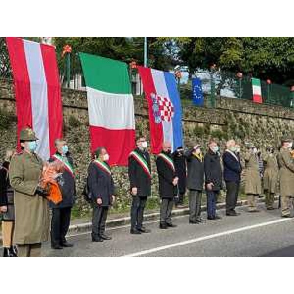 L'assessore regionale alle Infrastrutture e territorio, Graziano Pizzimenti, è intervenuto a Buttrio alla ricorrenza di Santa Barbara. - L'assessore regionale alle Infrastrutture e territorio, Graziano Pizzimenti, è intervenuto a Buttrio alla ricorrenza di Santa Barbara.