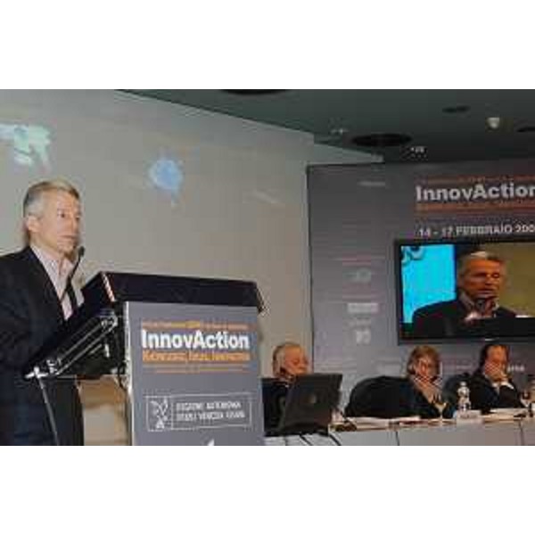 Il Presidente della Regione Friuli Venezia Giulia (Illy) interviene a InnovAction a Udine. (14/02/08)