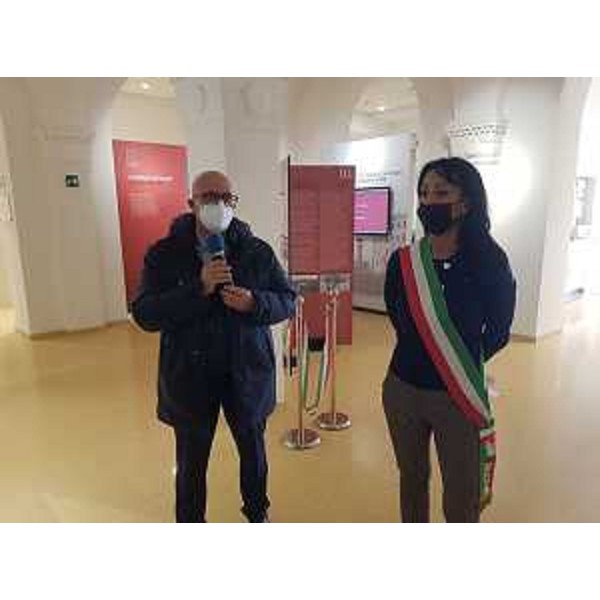 L'intervento dell'assessore Callari. Al suo fianco il sindaco di Monfalcone Anna Maria Cisint - L'intervento dell'assessore Callari. Al suo fianco il sindaco di Monfalcone Anna Maria Cisint