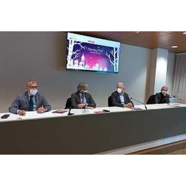 Da sinistra Piero Mauro Zanin, l'assessore Sergio Emidio Bini, Valter Pezzarini presidente delle Pro loco e Giuseppe Morandini, presidente della Fondazione Friuli - Da sinistra Piero Mauro Zanin, l'assessore Sergio Emidio Bini, Valter Pezzarini presidente delle Pro loco e Giuseppe Morandini, presidente della Fondazione Friuli