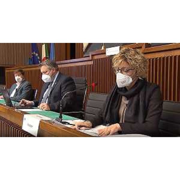 L'assessore regionale Barbara Zilli, insieme ai presidenti della V e della II Commissione, Diego Bernardis e Alberto Budai (Lega) - L'assessore regionale Barbara Zilli, insieme ai presidenti della V e della II Commissione, Diego Bernardis e Alberto Budai (Lega)
