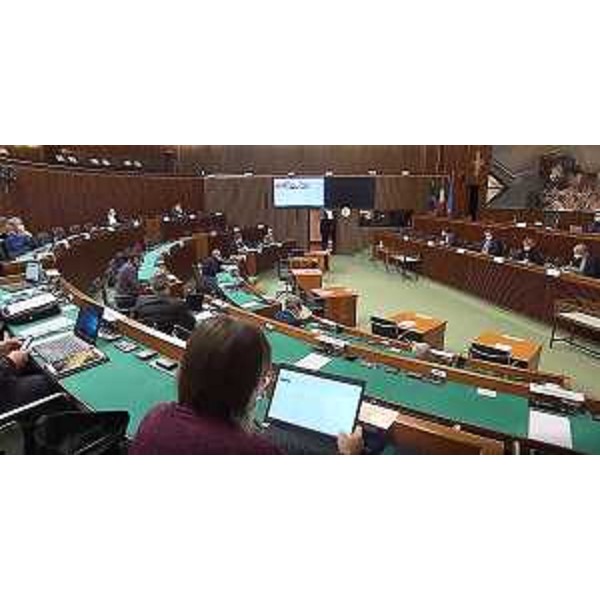 La II e la V Commissione riunite nell'aula consiliare - La II e la V Commissione riunite nell'aula consiliare