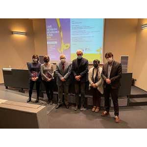 I partecipanti all'evento organizzato dal Garante regionale dei diritti della persona - I partecipanti all'evento organizzato dal Garante regionale dei diritti della persona