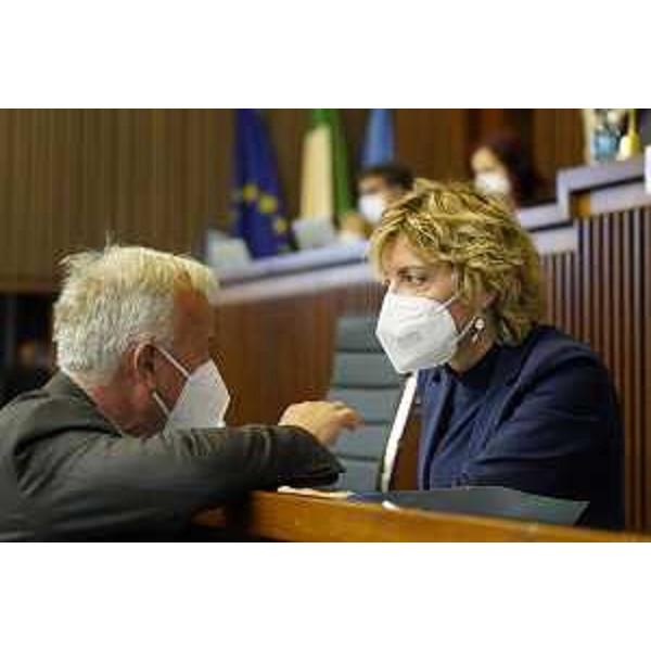 Giuseppe Sibau (PrFvg/Ar) con l'assessore Fvg alle Finanze, Barbara Zilli - Giuseppe Sibau (PrFvg/Ar) con l'assessore Fvg alle Finanze, Barbara Zilli