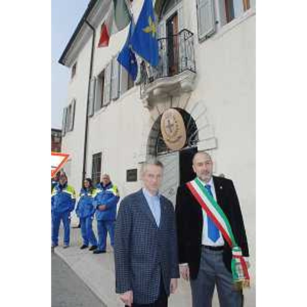 Il Presidente della Regione e il Sindaco di Valvasone in occasione della riunione della Giunta regionale nel Comune di Valvasone. (Valvasone 22/02/08)