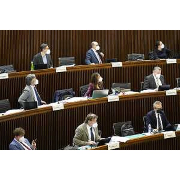 L'Aula durante il voto - L'Aula durante il voto