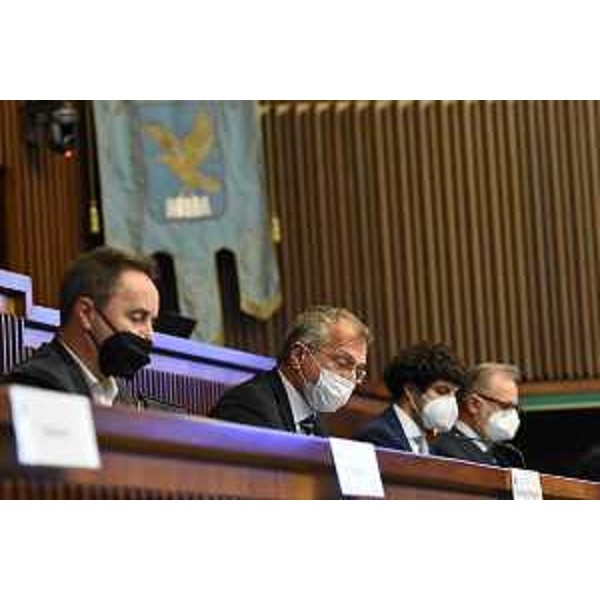 Il presidente del Cr Fvg, Piero Mauro Zanin (secondo da sx), durante la conferenza stampa di fine anno insieme ai componenti dell'ufficio di Presidenza Igor Gabrovec, Simone Polesello ed Emanuele Zanon - Il presidente del Cr Fvg, Piero Mauro Zanin (secondo da sx), durante la conferenza stampa di fine anno insieme ai componenti dell'ufficio di Presidenza Igor Gabrovec, Simone Polesello ed Emanuele Zanon