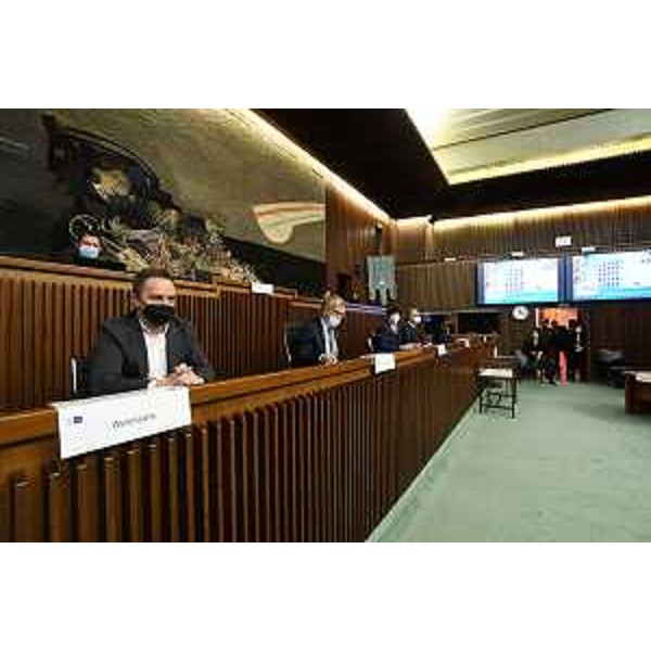 I componenti dell'Ufficio di Presidenza del Consiglio regionale intervenuti alla conferenza stampa - I componenti dell'Ufficio di Presidenza del Consiglio regionale intervenuti alla conferenza stampa