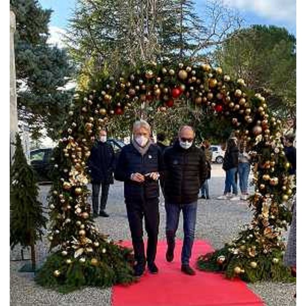 Il vicegovernatore del Friuli Venezia Giulia con delega alle Politiche sociali Riccardo Riccardi assieme al presidente delle Fondazione Villa Russiz Antonio Paoletti. - Il vicegovernatore del Friuli Venezia Giulia con delega alle Politiche sociali Riccardo Riccardi assieme al presidente delle Fondazione Villa Russiz Antonio Paoletti.