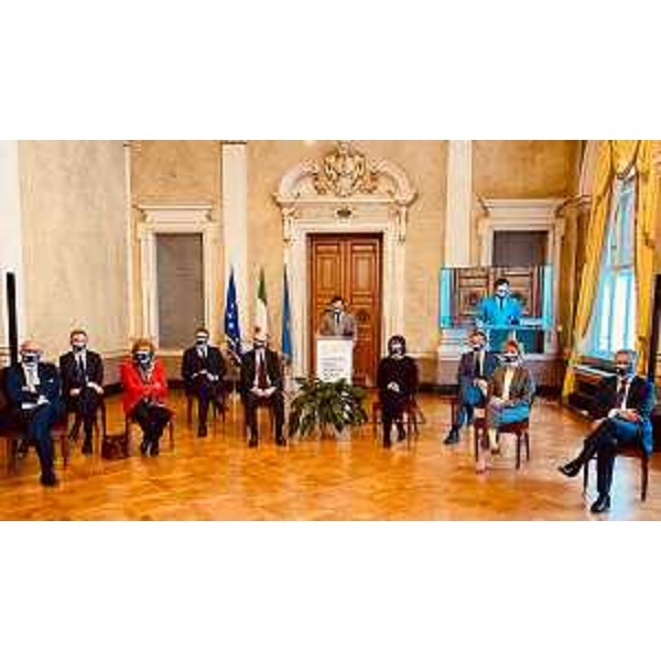 La Giunta regionale guidata dal governatore Massimiliano Fedriga durante la tradizionale conferenza stampa di fine anno, tenutasi nel palazzo della Regione a Trieste. - La Giunta regionale guidata dal governatore Massimiliano Fedriga durante la tradizionale conferenza stampa di fine anno, tenutasi nel palazzo della Regione a Trieste.
