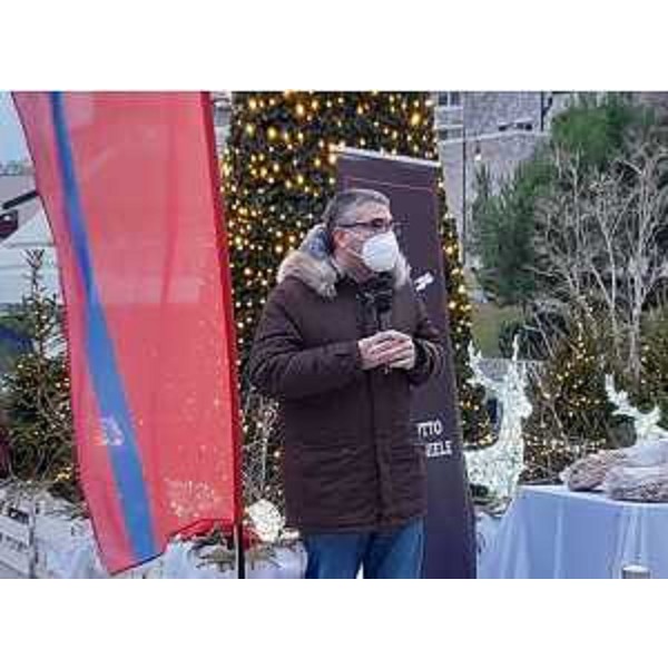 L'assessore regionale alle Autonomie locali Pierpaolo Roberti alle premiazioni della Corsa della Borsa a Portopiccolo, in località Sistiana - L'assessore regionale alle Autonomie locali Pierpaolo Roberti alle premiazioni della Corsa della Borsa a Portopiccolo, in località Sistiana