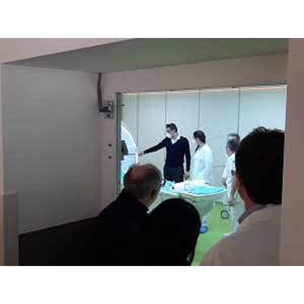 Il vicegovernatore con delega alla Salute Riccardo Riccardi visiona la nuova risonanza magnetica dell'ospedale San Polo di Monfalcone - Il vicegovernatore con delega alla Salute Riccardo Riccardi visiona la nuova risonanza magnetica dell'ospedale San Polo di Monfalcone