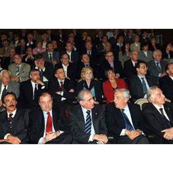 Platea alla commemorazione del 30° anniversario del terremoto tenutasi a Gemona (Gemona, 04/05/06)