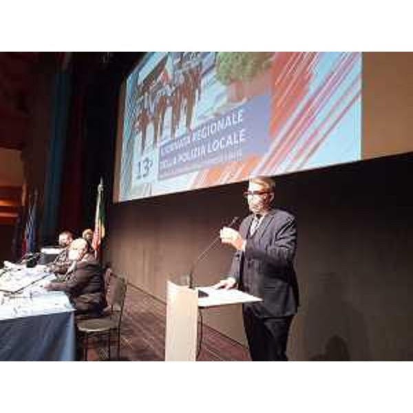 L'assessore regionale alla Sicurezza Pier Paolo Roberti interviene alla 13ma Giornata regionale della Polizia locale a Monfalcone - L'assessore regionale alla Sicurezza Pier Paolo Roberti interviene alla 13ma Giornata regionale della Polizia locale a Monfalcone