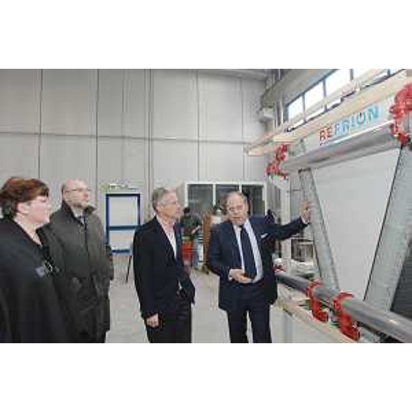 Il Sindaco di Talmassons, l'Assessore regionale alle Attività produttive e il Presidente della Regione visitano lo stabilimento produttivo della Refrion. (Talmassons 07/03/08) 