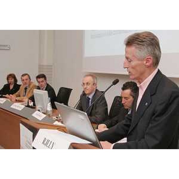 Il Presidente della Regione e l'Assessore regionale alla Salute al primo convegno di e-oncology presso il Dipartimento di Oncologia dell'Azienda ospedaliera universitaria di Udine. (Udine 14/03/08)