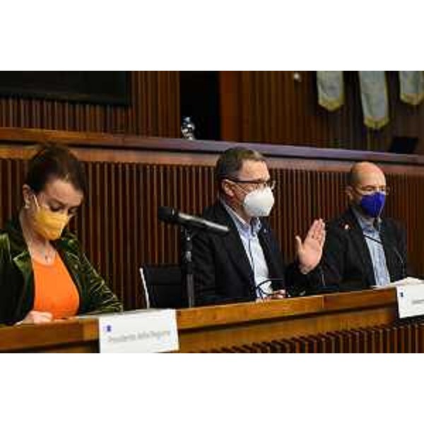 Mara Piccin (FI) e l'assessore regionale Stefano Zannier - Mara Piccin (FI) e l'assessore regionale Stefano Zannier