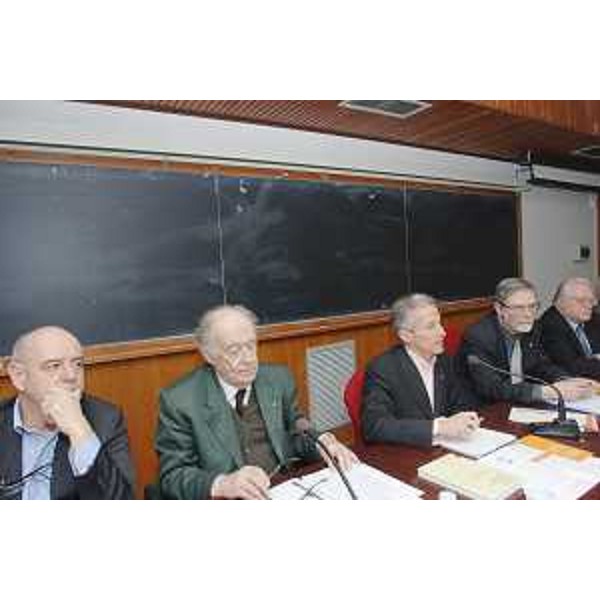 Il Presidente della Regione all'inaugurazione del secondo anno di attività della Scuola di dottorato di ricerca in Finanza, all'Università degli Studi di Trieste. (Trieste 17/03/08)