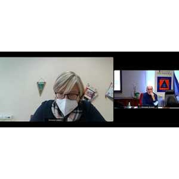 Simona Liguori (Cittadini) in videoconferenza con l'assessore Riccardo Riccardi - Simona Liguori (Cittadini) in videoconferenza con l'assessore Riccardo Riccardi