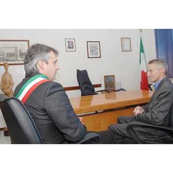 Il Sindaco di Chions e il Presidente della Regione nella sede municipale di Chions. (Chions 20/03/08)
