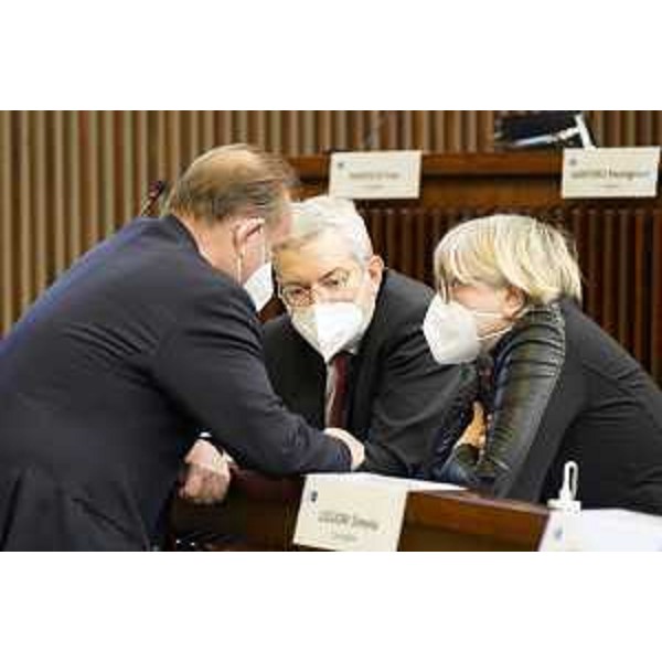 Walter Zalukar (Misto), Furio Honsell (Open Fvg) e Simona Liguori (Cittadini) - Walter Zalukar (Misto), Furio Honsell (Open Fvg) e Simona Liguori (Cittadini)