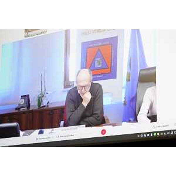 Il vicegovernatore Fvg con delega alla Salute, Riccardo Riccardi, collegato dalla centrale operativa di Palmanova - Il vicegovernatore Fvg con delega alla Salute, Riccardo Riccardi, collegato dalla centrale operativa di Palmanova