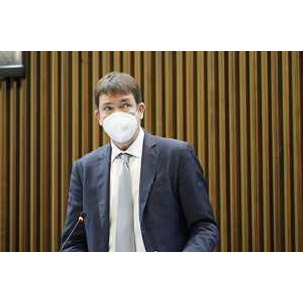 Andrea Ussai (M5S) - Andrea Ussai (M5S)