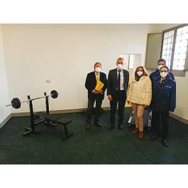 Il presidente del Cr Fvg, Piero Mauro Zanin, insieme alle altre autorità durante la vista alla nuova palestra - Il presidente del Cr Fvg, Piero Mauro Zanin, insieme alle altre autorità durante la vista alla nuova palestra