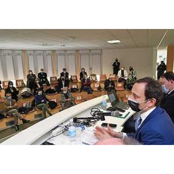 L'intervento del governatore Massimiliano Fedriga durante l'incontro svoltosi a Sacile nel corso del quale sono stati illustrati gli investimenti nel comparto della Salute nell'area liventina - L'intervento del governatore Massimiliano Fedriga durante l'incontro svoltosi a Sacile nel corso del quale sono stati illustrati gli investimenti nel comparto della Salute nell'area liventina
