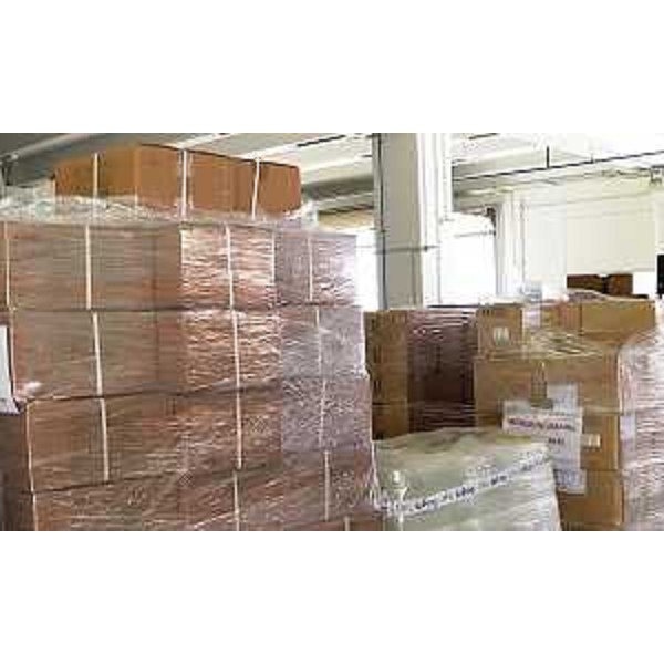 Parte del materiale sanitario e farmaci caricati dall'hub nazionale di smistamento di Palmanova sui Tir partiti verso il confine rumeno con l'Ucraina - Parte del materiale sanitario e farmaci caricati dall'hub nazionale di smistamento di Palmanova sui Tir partiti verso il confine rumeno con l'Ucraina